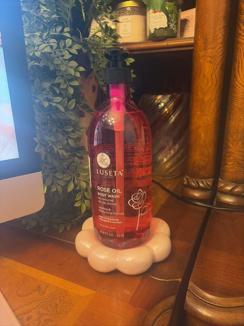 Luseta Rose Oil Body Wash 33.8 fl oz
